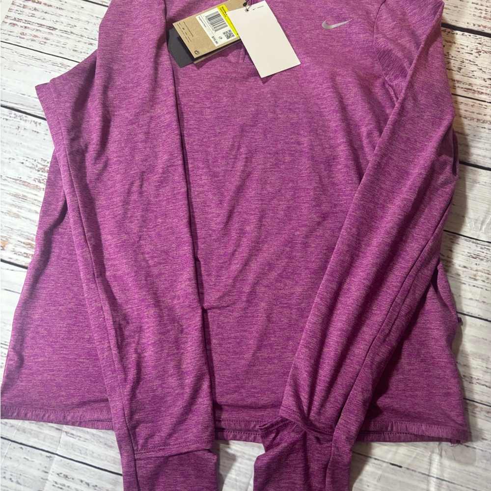 Womens Nike NWT Dri Fit quarter zip long sleeve Magenta Small Thumbholes